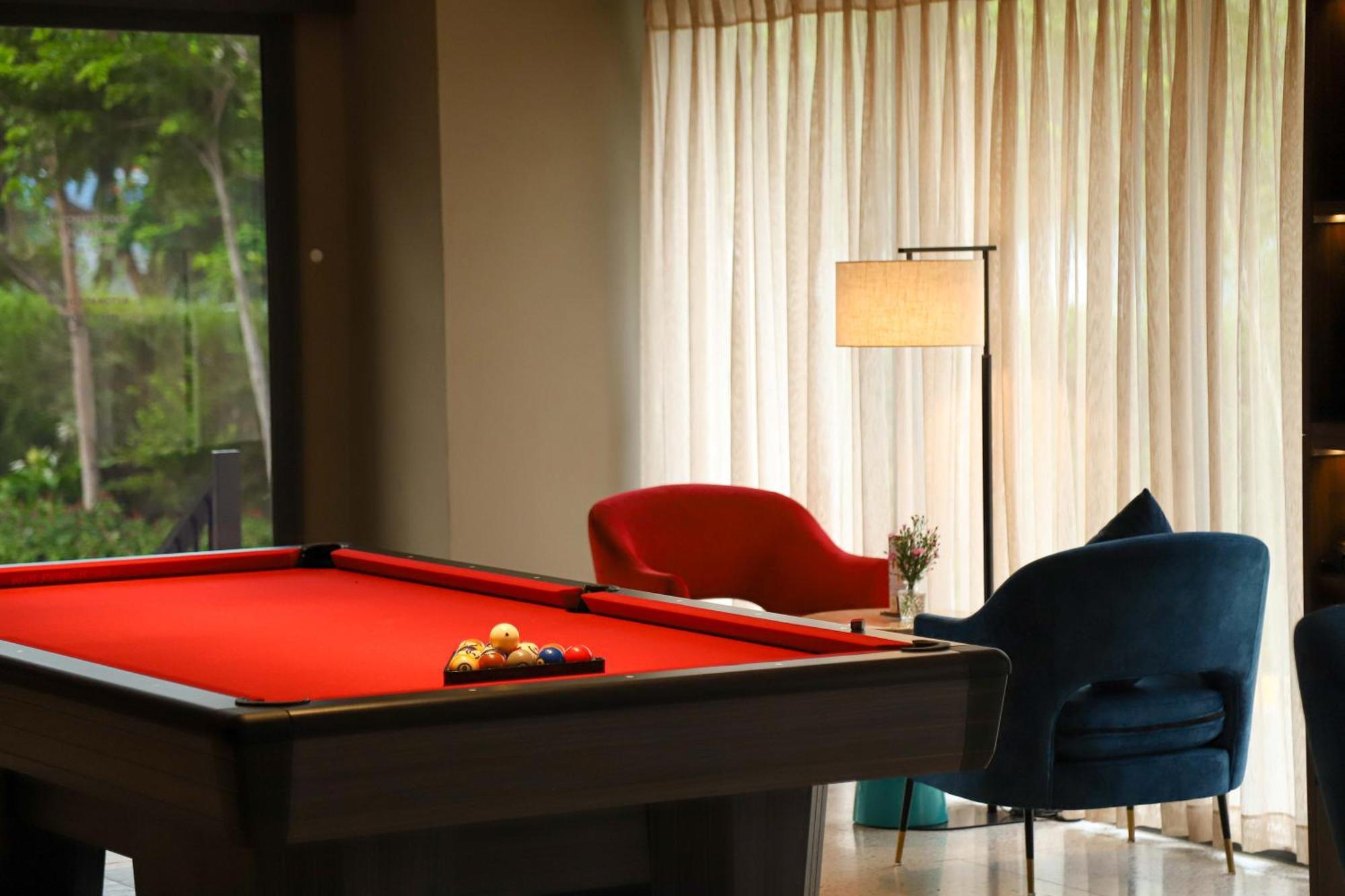 Vias Hotel Vung Tau - Transportation Included Exterior photo A pool table